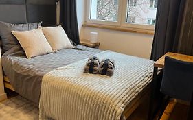 Kopinska Premium Apartment, Cosy & Quiet, Superb Location, Self Check-In